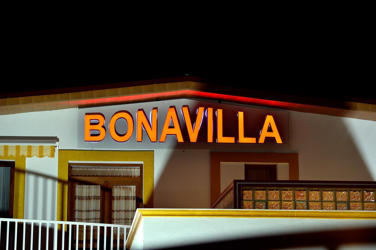 Bonavilla Complex Alesd Екстер'єр фото